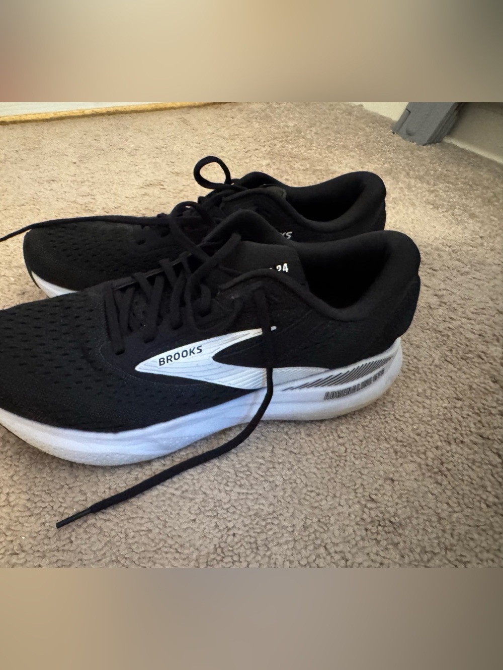 Brooks Women’s Sneakers 10.5 - Adrenaline 24 GTS